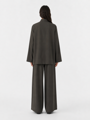 Olive Frog-Closure Top