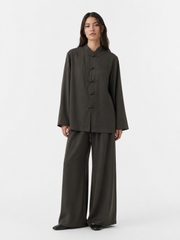 Olive Frog-Closure Top