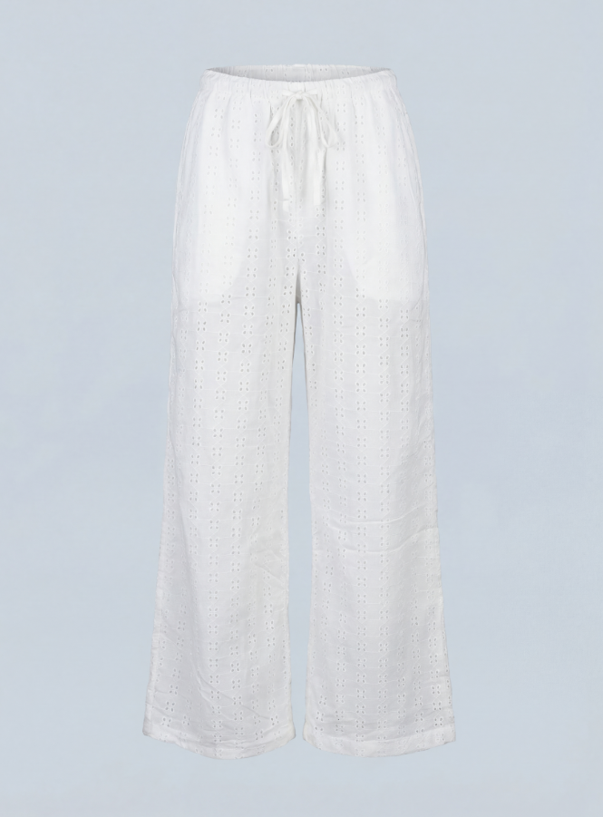 White Schifli Embroidered Co-ord Set — Sleeveless Top & Wide-Leg Pants | طقم منسق محتشم الإمارات