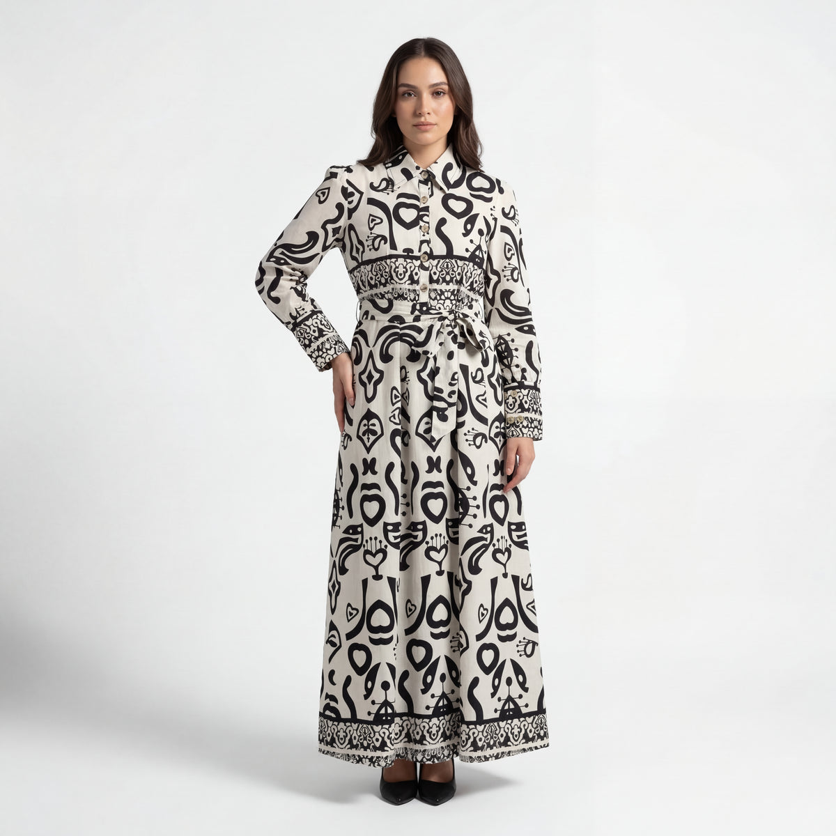 Abstract Calligraphy Print Belted Maxi Shirt Dress - Off-white & Black